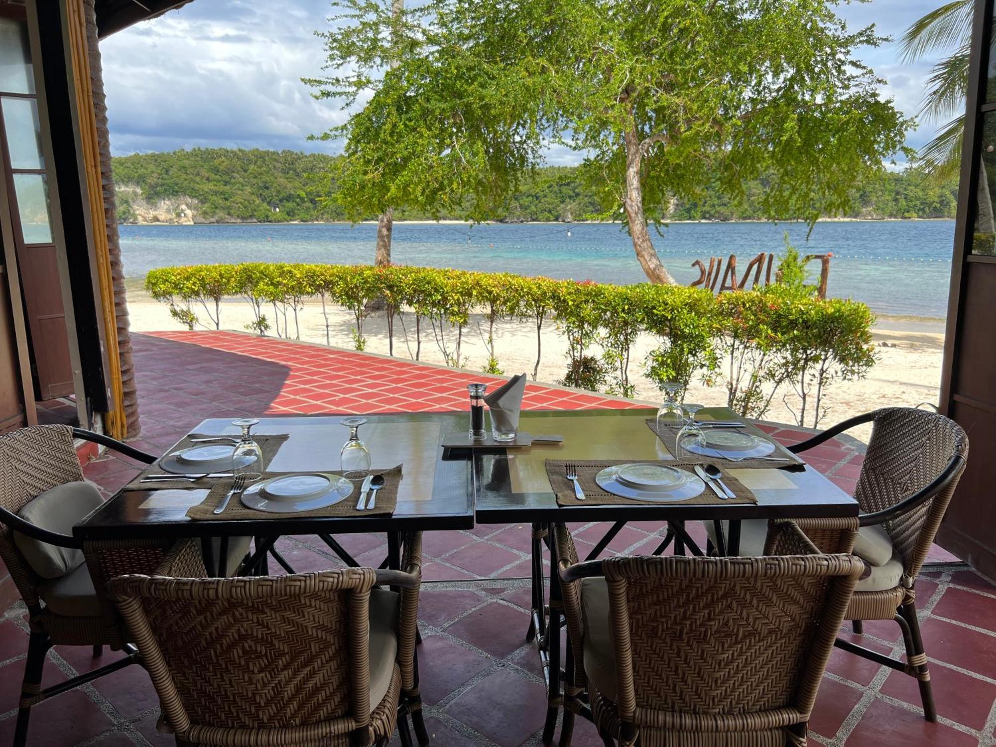 Fridays Puerto Galera Hotel Ngoại thất bức ảnh