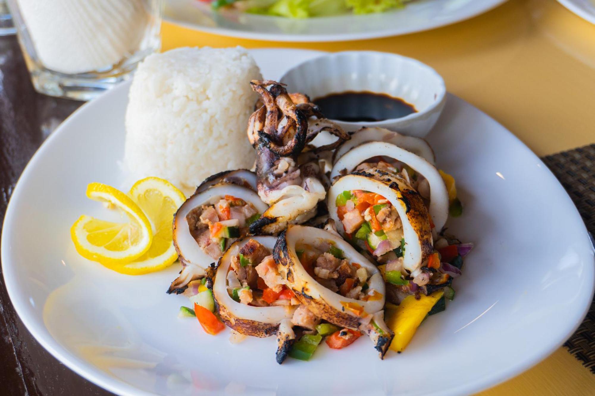 Fridays Puerto Galera Hotel Ngoại thất bức ảnh